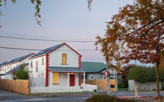 6 Edward Avenue