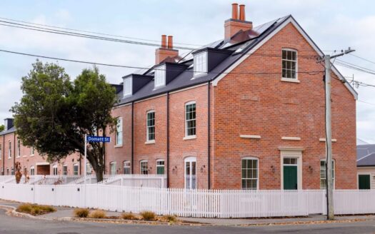24 Bunyan Street